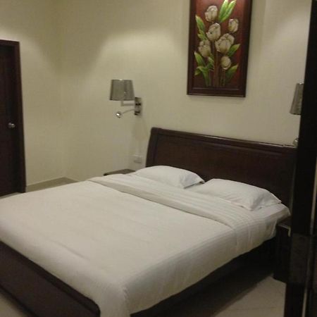 Nikko Blue - Boutique Hotel Gurgaon Exterior foto