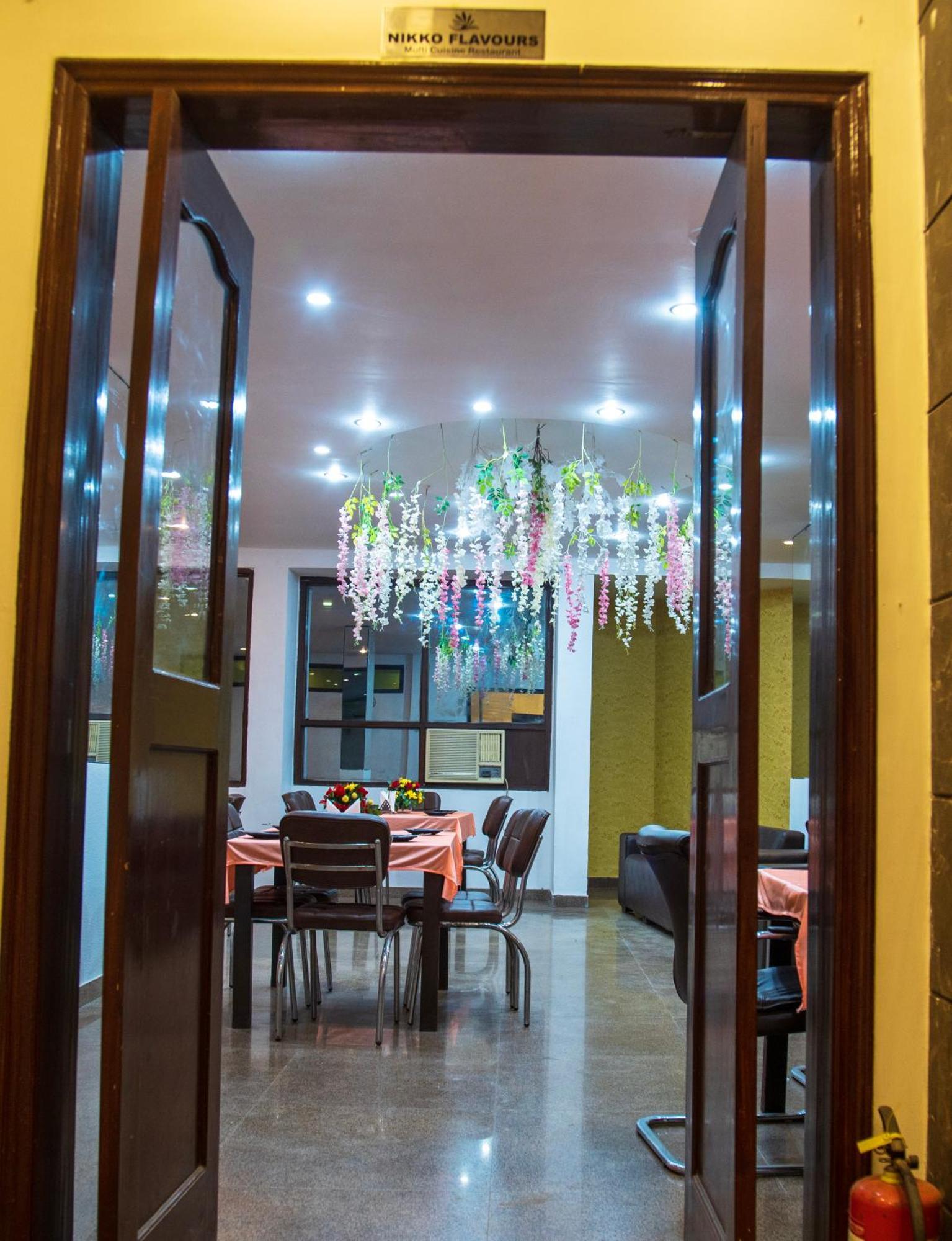 Nikko Blue - Boutique Hotel Gurgaon Exterior foto