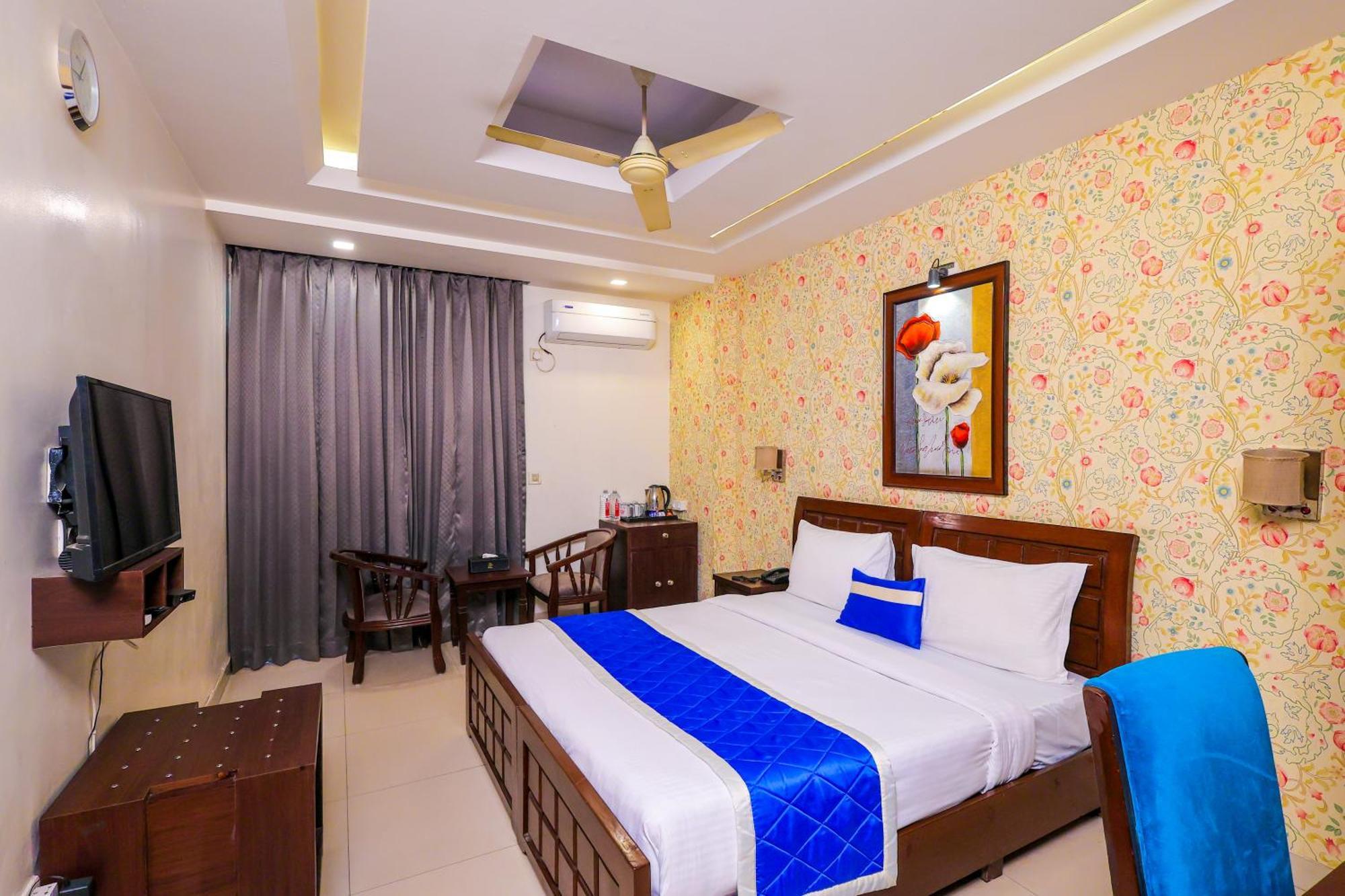 Nikko Blue - Boutique Hotel Gurgaon Exterior foto